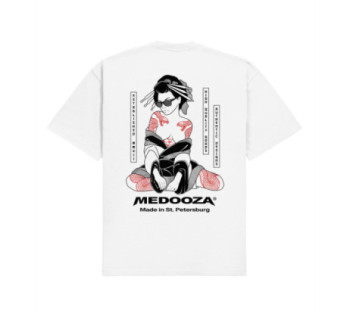 Футболка MEDOOZA "Geisha II" (белый)