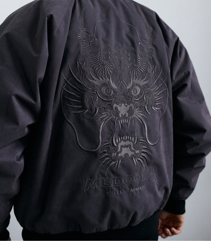 Бомбер MEDOOZA "Dragon Head" (графит ss25)